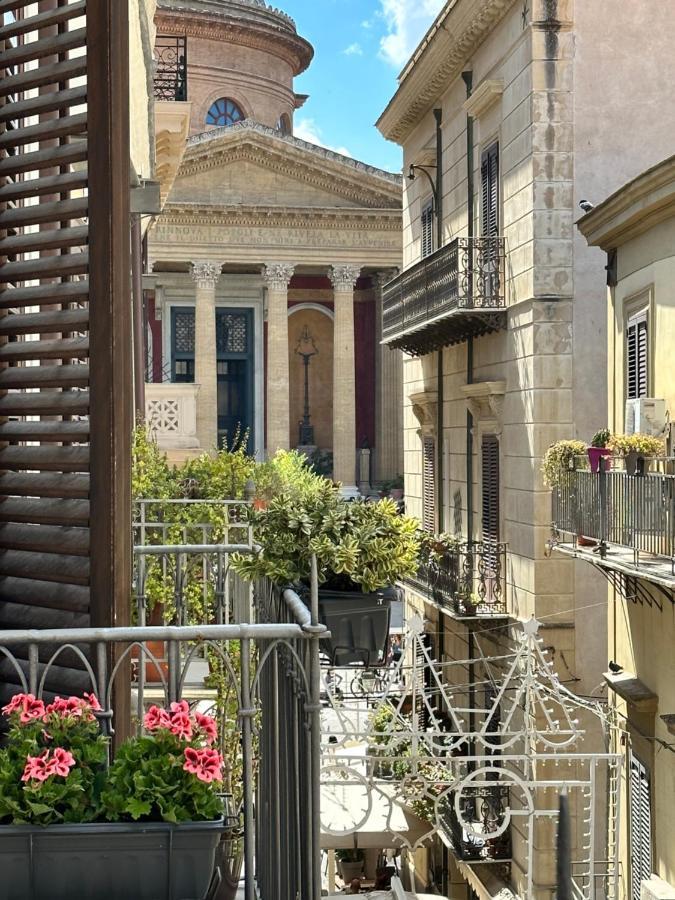 Maison Opera